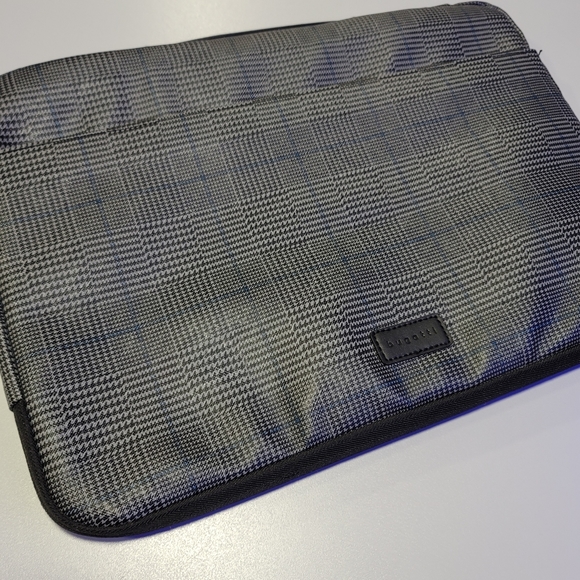 Bugatti Laptop bag - Picture 2 of 3